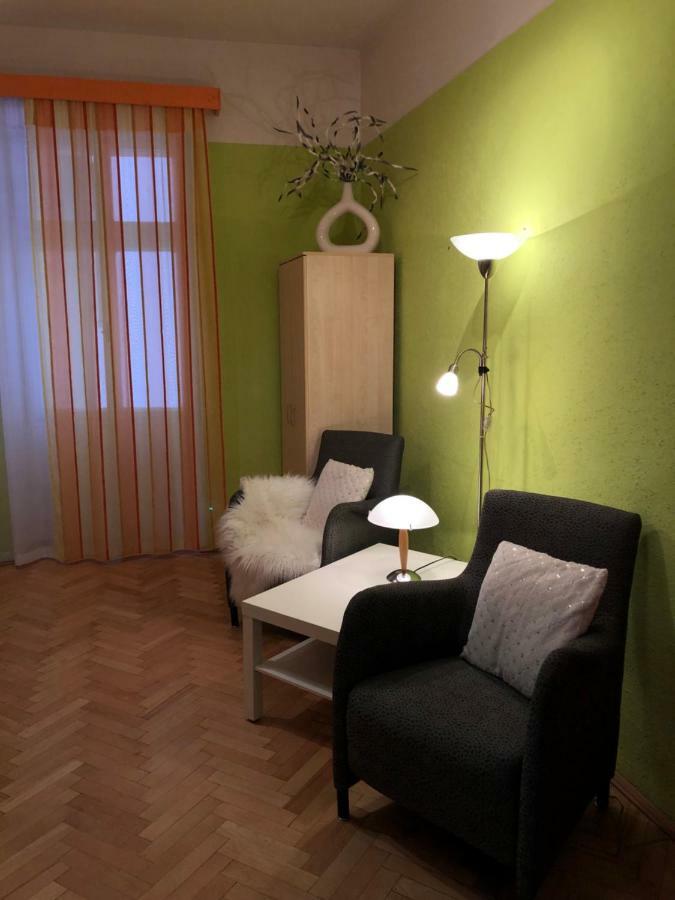 Ferienwohnung Apartman Orchidej U Vridla Karlsbad Exterior foto