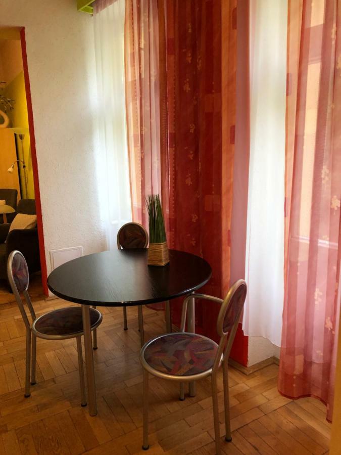 Ferienwohnung Apartman Orchidej U Vridla Karlsbad Exterior foto